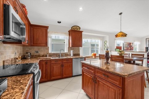 Casa en venta en Orlando, Florida, 4 dormitorios, 177.63 m2 № 1913240 - foto 6