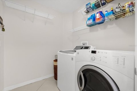 Casa en venta en Orlando, Florida, 4 dormitorios, 177.63 m2 № 1913240 - foto 24