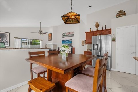 Casa en venta en Orlando, Florida, 4 dormitorios, 177.63 m2 № 1913240 - foto 10