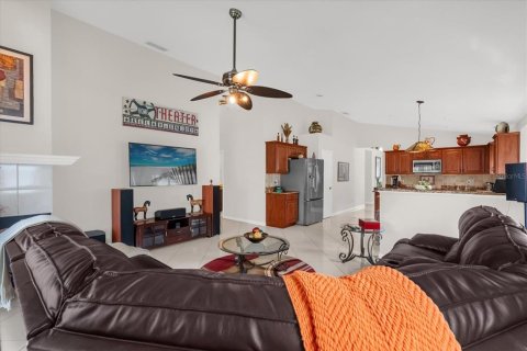 Casa en venta en Orlando, Florida, 4 dormitorios, 177.63 m2 № 1913240 - foto 12