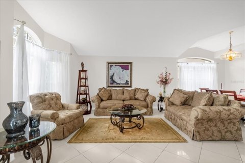 Casa en venta en Orlando, Florida, 4 dormitorios, 177.63 m2 № 1913240 - foto 3