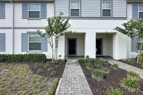 Touwnhouse à Davenport, Floride 5 chambres, 213.02 m2 № 2306033