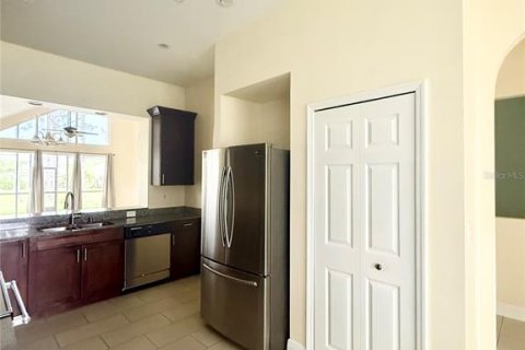 Casa en alquiler en Wesley Chapel, Florida, 4 dormitorios, 217.48 m2 № 2277818 - foto 4