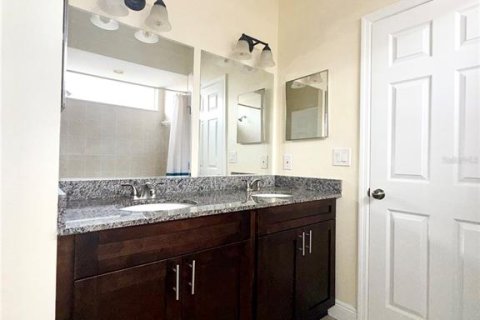 Casa en alquiler en Wesley Chapel, Florida, 4 dormitorios, 217.48 m2 № 2277818 - foto 19