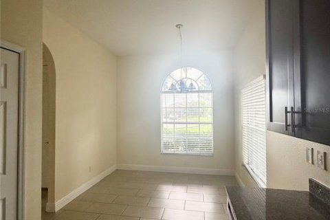 Casa en alquiler en Wesley Chapel, Florida, 4 dormitorios, 217.48 m2 № 2277818 - foto 5