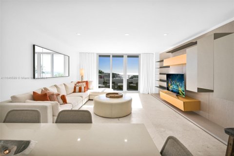 Condo in Miami Beach, Florida, 2 bedrooms  № 1867998 - photo 2