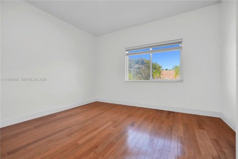 House in Cutler Bay, Florida 5 bedrooms, 261.98 sq.m. № 2033481 - photo 27