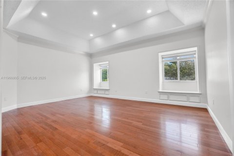 House in Cutler Bay, Florida 5 bedrooms, 261.98 sq.m. № 2033481 - photo 15