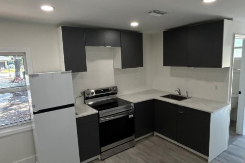 Propiedad comercial en venta en Miami, Florida, 53.51 m2 № 2154300 - foto 12