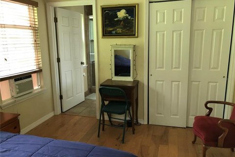 House in Gainesville, Florida 4 bedrooms, 183.3 sq.m. № 1394160 - photo 12