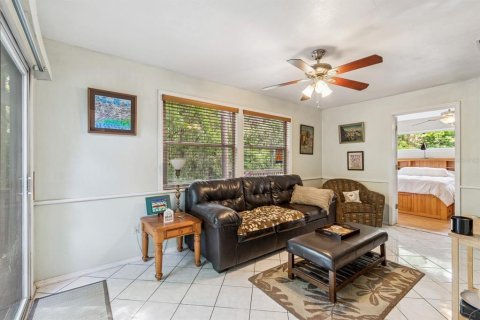 House in Gainesville, Florida 4 bedrooms, 183.3 sq.m. № 1394160 - photo 16