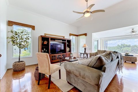 Condo in Lady Lake, Florida, 3 bedrooms  № 2157201 - photo 2