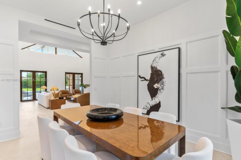 Casa en venta en Miami, Florida, 5 dormitorios, 528.52 m2 № 1802698 - foto 17