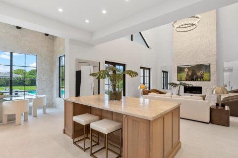 Casa en venta en Miami, Florida, 5 dormitorios, 528.52 m2 № 1802698 - foto 22