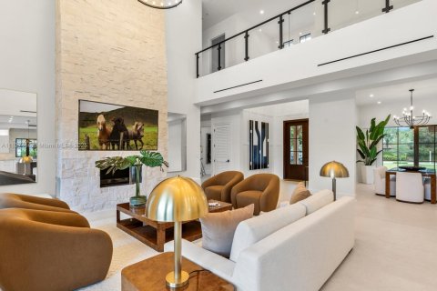 Casa en venta en Miami, Florida, 5 dormitorios, 528.52 m2 № 1802698 - foto 14