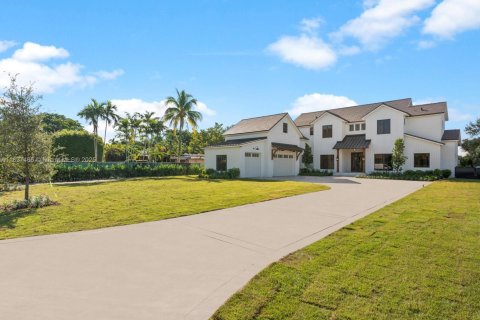 Casa en venta en Miami, Florida, 5 dormitorios, 528.52 m2 № 1802698 - foto 3