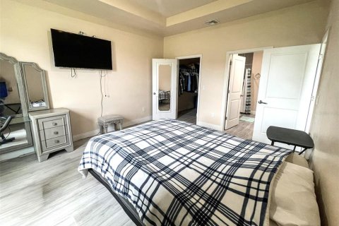 House in LaBelle, Florida 3 bedrooms, 143.44 sq.m. № 2287464 - photo 23