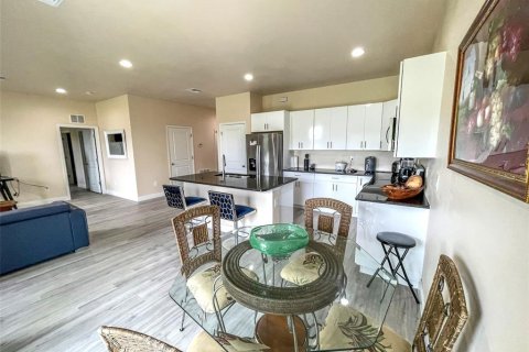 House in LaBelle, Florida 3 bedrooms, 143.44 sq.m. № 2287464 - photo 19