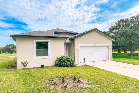 House in LaBelle, Florida 3 bedrooms, 143.44 sq.m. № 2287464 - photo 2