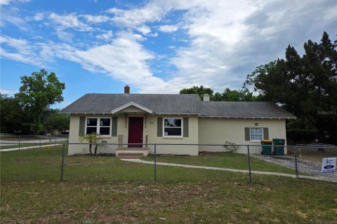House in Eustis, Florida 3 bedrooms, 111.48 sq.m. № 2097761 - photo 2