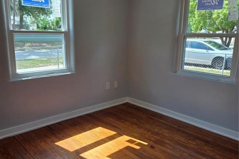 House in Eustis, Florida 3 bedrooms, 111.48 sq.m. № 2097761 - photo 25