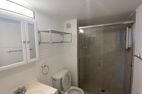 Купить кондоминиум в Норт-Майами, Флорида 2 спальни, 110.55м2, № 1958929 - фото 11