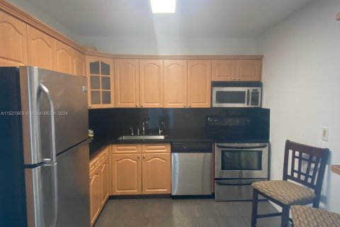 Купить кондоминиум в Норт-Майами, Флорида 2 спальни, 110.55м2, № 1958929 - фото 7