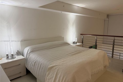 Copropriété à louer à Miami, Floride: 1 chambre, 98.1 m2 № 2048563 - photo 9