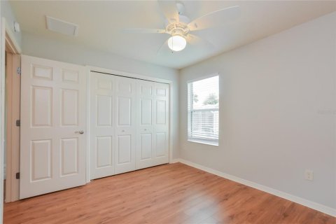 House in The Villages, Florida 3 bedrooms, 137.77 sq.m. № 1443763 - photo 10