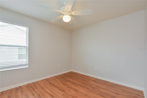 House in The Villages, Florida 3 bedrooms, 137.77 sq.m. № 1443763 - photo 12