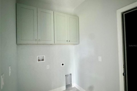 House in DeLand, Florida 4 bedrooms, 142.98 sq.m. № 1686442 - photo 24