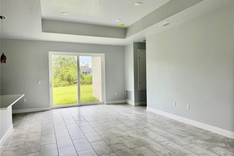 House in DeLand, Florida 4 bedrooms, 142.98 sq.m. № 1686442 - photo 10