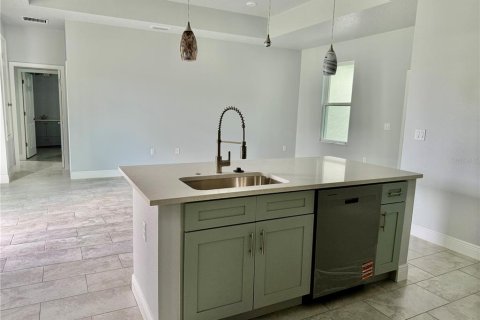 House in DeLand, Florida 4 bedrooms, 142.98 sq.m. № 1686442 - photo 17