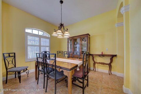 Villa ou maison à vendre à Weeki Wachee, Floride: 4 chambres, 234.86 m2 № 1909019 - photo 15