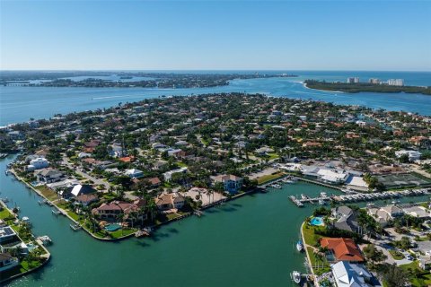 House in Sarasota, Florida 5 bedrooms, 535.77 sq.m. № 2214475 - photo 20