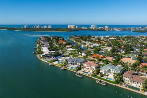 House in Sarasota, Florida 5 bedrooms, 535.77 sq.m. № 2214475 - photo 18