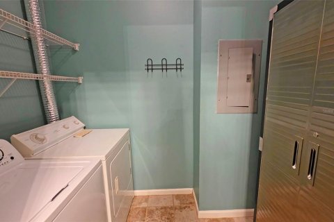 Copropriété à louer à Bradenton, Floride: 2 chambres, 93.65 m2 № 2408915 - photo 13