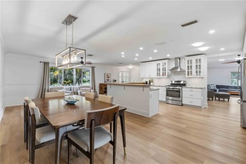 Villa ou maison à vendre à Sarasota, Floride: 5 chambres, 324.14 m2 № 2407011 - photo 15