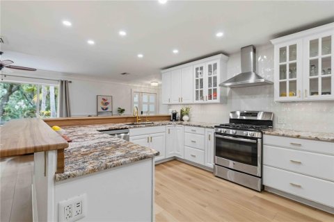 Villa ou maison à vendre à Sarasota, Floride: 5 chambres, 324.14 m2 № 2407011 - photo 18