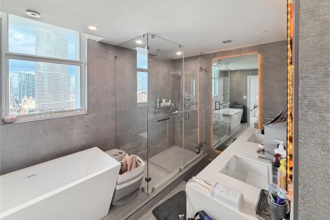 Copropriété à louer à Miami, Floride: 3 chambres, 131.83 m2 № 1998294 - photo 19