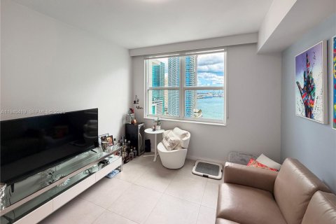 Copropriété à louer à Miami, Floride: 3 chambres, 131.83 m2 № 1998294 - photo 28