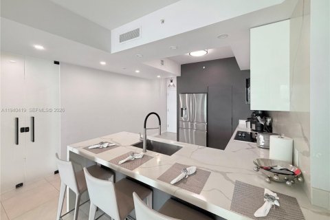 Copropriété à louer à Miami, Floride: 3 chambres, 131.83 m2 № 1998294 - photo 9