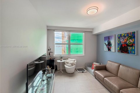 Copropriété à louer à Miami, Floride: 3 chambres, 131.83 m2 № 1998294 - photo 29