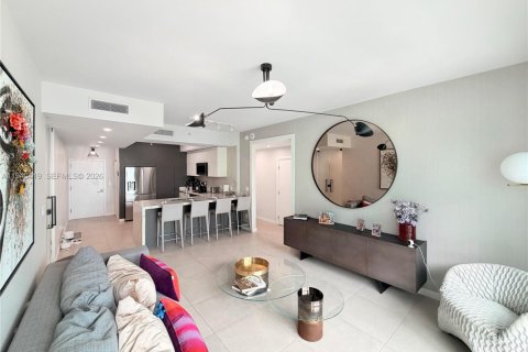 Copropriété à louer à Miami, Floride: 3 chambres, 131.83 m2 № 1998294 - photo 7