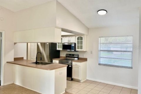 Casa en alquiler en Lutz, Florida, 3 dormitorios, 104.98 m2 № 1681403 - foto 6