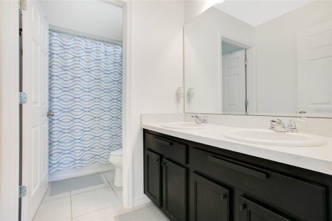 House in Davenport, Florida 4 bedrooms, 263.66 sq.m. № 1659461 - photo 20