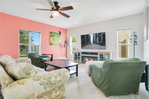 House in Davenport, Florida 4 bedrooms, 263.66 sq.m. № 1659461 - photo 7