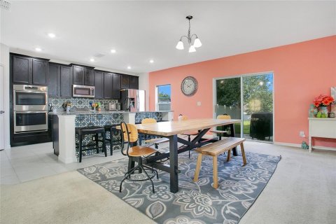 House in Davenport, Florida 4 bedrooms, 263.66 sq.m. № 1659461 - photo 6
