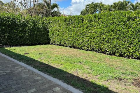 House in Miami, Florida 2 bedrooms, 140.47 sq.m. № 1932874 - photo 16