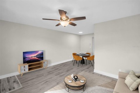 Villa ou maison à vendre à Clearwater, Floride: 1 chambre, 55.09 m2 № 2143983 - photo 6